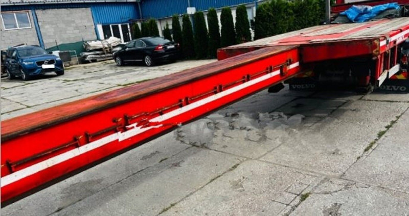 Bodex 53t/40t/28m teleskop ADR no ramp - Góndola rebajadas semirremolque: foto 4 Bodex 53t/40t/28m teleskop ADR no ramp - Góndola rebajadas semirremolque: foto 4