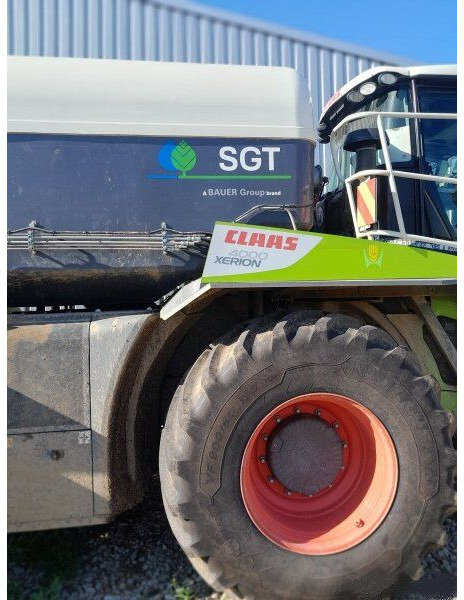 Claas Xerion 4000/783 + SGT(Bauer) - Esparcidor de estiércol: foto 3 Claas Xerion 4000/783 + SGT(Bauer) - Esparcidor de estiércol: foto 3