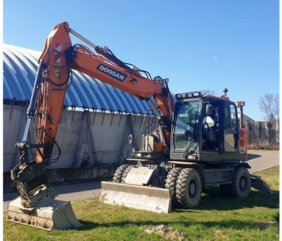 Doosan 18t DX165 WR-7 - Excavadora de ruedas: foto 2 Doosan 18t DX165 WR-7 - Excavadora de ruedas: foto 2