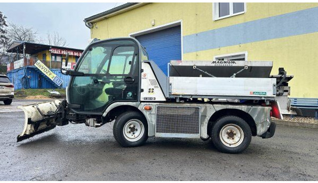 AUSA B 200H 4x4 sklápěč sypač zametač radlice - Maquinaria de construcción: foto 1 AUSA B 200H 4x4 sklápěč sypač zametač radlice - Maquinaria de construcción: foto 1