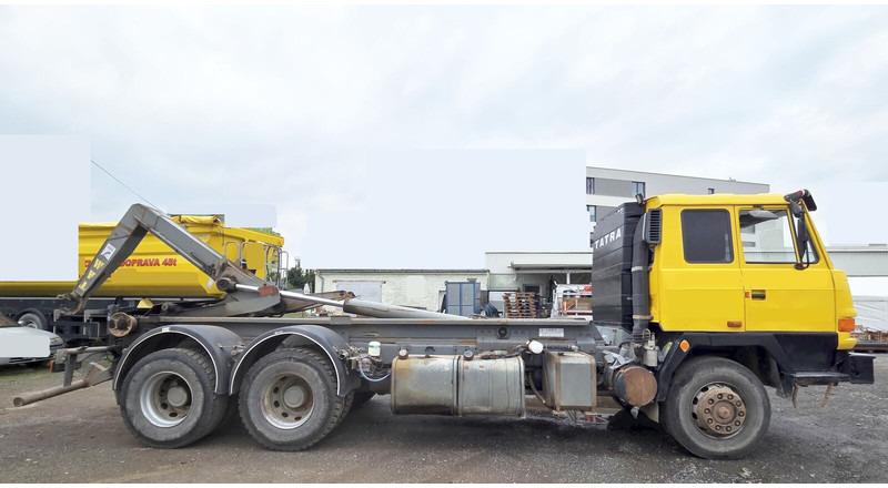 Tatra 815 - Multibasculante camión: foto 1 Tatra 815 - Multibasculante camión: foto 1