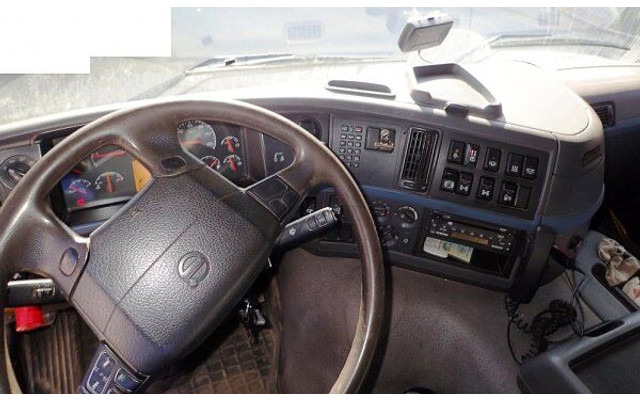 Leasing financiero de Volvo 6x6 FM12.440 (34t) leasing Volvo 6x6 FM12.440 (34t): foto 19