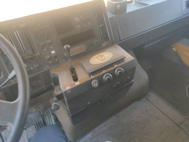 Cabeza tractora Scania T112: foto 7