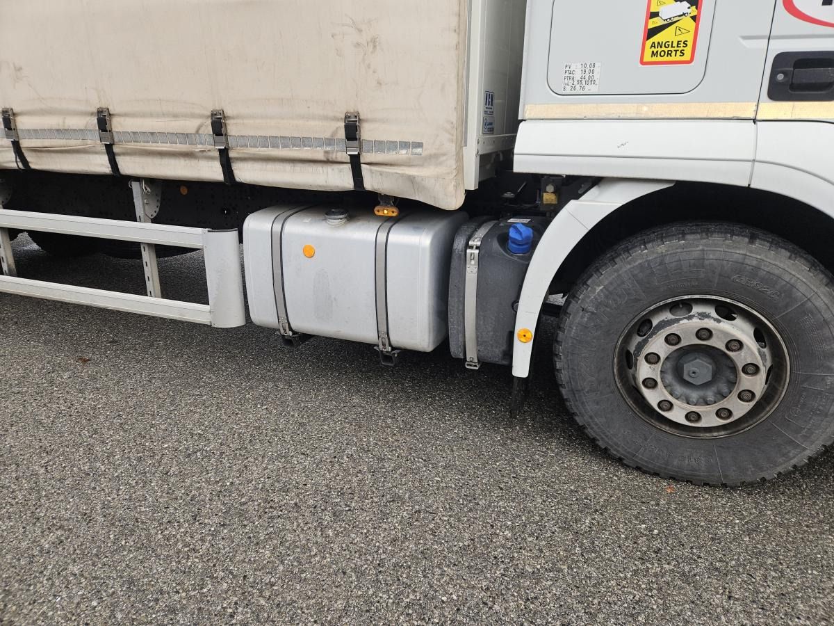 Iveco Stralis 360 - Camión lona: foto 3 Iveco Stralis 360 - Camión lona: foto 3