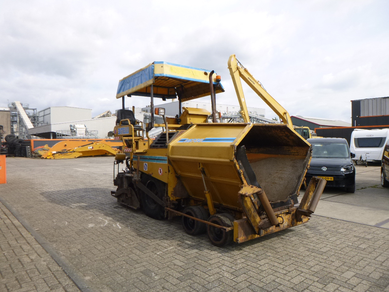 CATERPILLAR BB730 - Pavimentadora de asfalto: foto 5 CATERPILLAR BB730 - Pavimentadora de asfalto: foto 5
