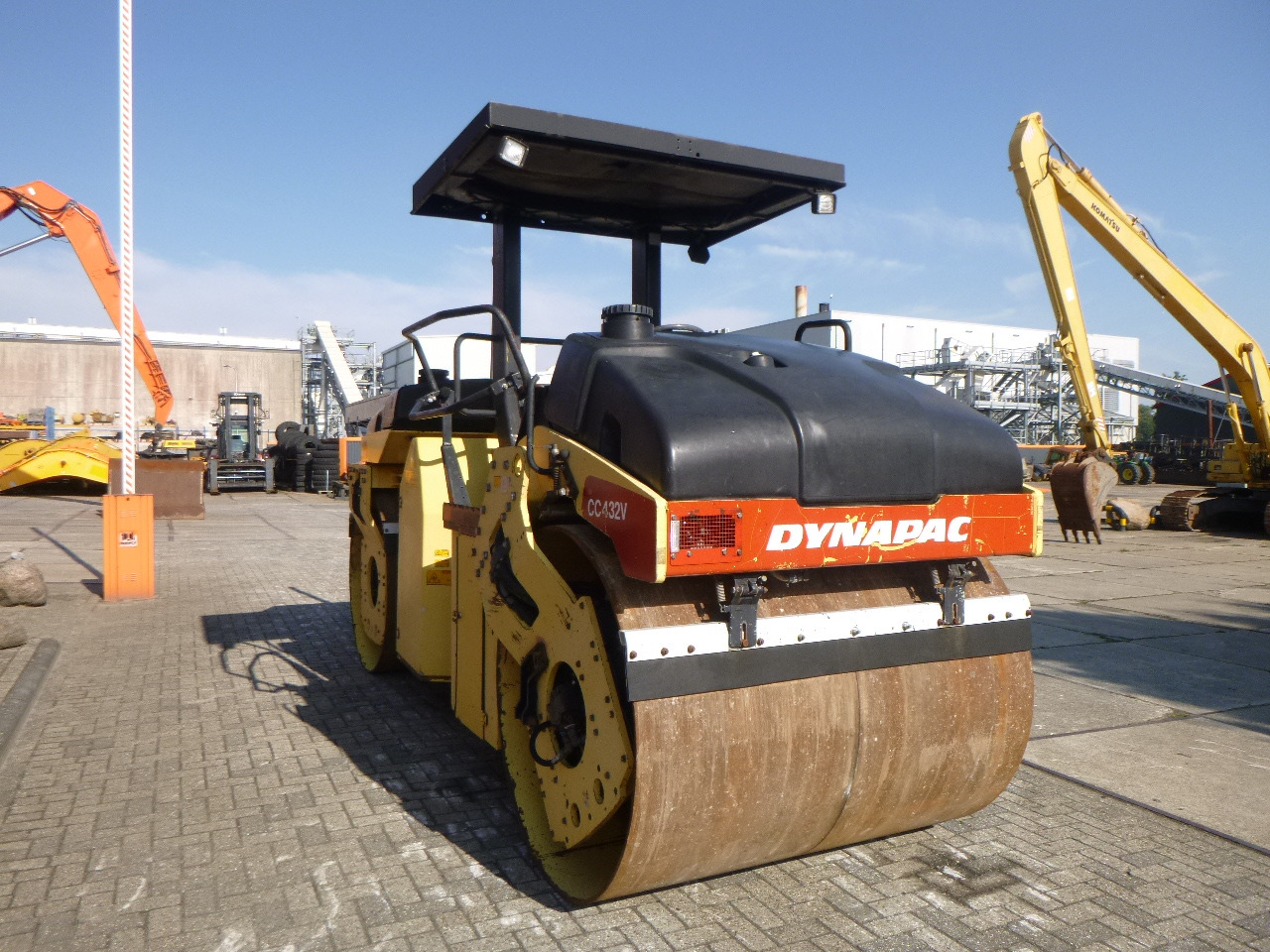 DYNAPAC CC432V - Apisonadora de asfalto: foto 5 DYNAPAC CC432V - Apisonadora de asfalto: foto 5