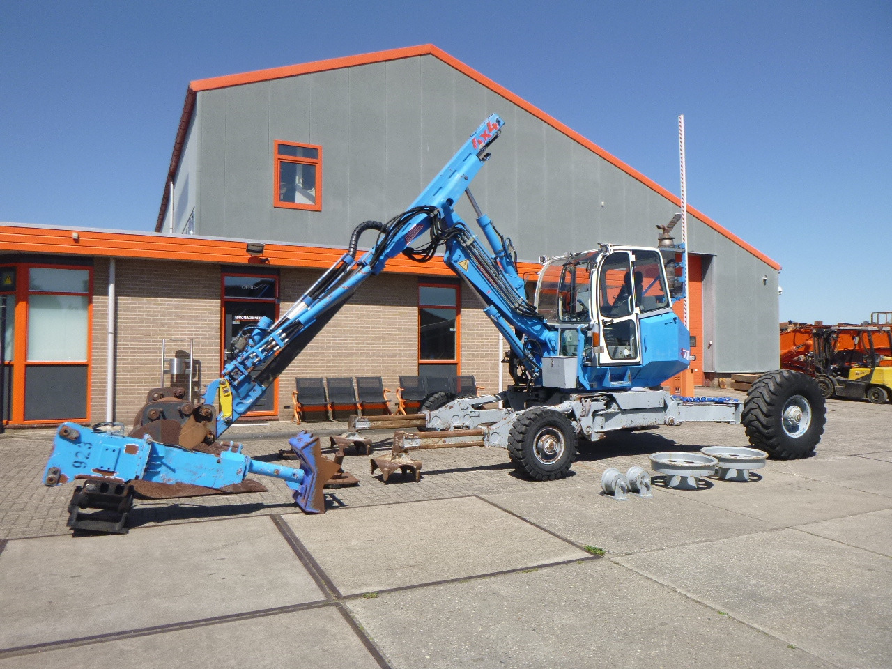 MENZI MUCK A71T2M - Retroaraña: foto 1 MENZI MUCK A71T2M - Retroaraña: foto 1