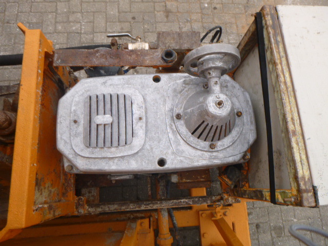 Maquinaria para hormigón MOROOKA MST1500VD - D-SFC1C-11M: foto 16 Maquinaria para hormigón MOROOKA MST1500VD - D-SFC1C-11M: foto 16