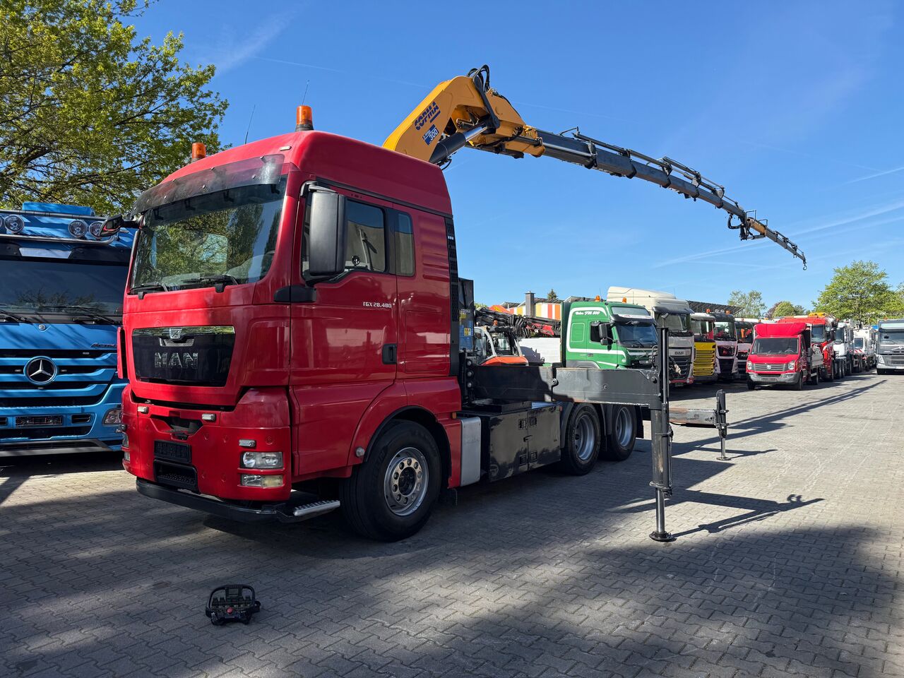 MAN TGX 28.480 6X2 Kran Copma 300 bis 30 Meter - Cabeza tractora: foto 2 MAN TGX 28.480 6X2 Kran Copma 300 bis 30 Meter - Cabeza tractora: foto 2
