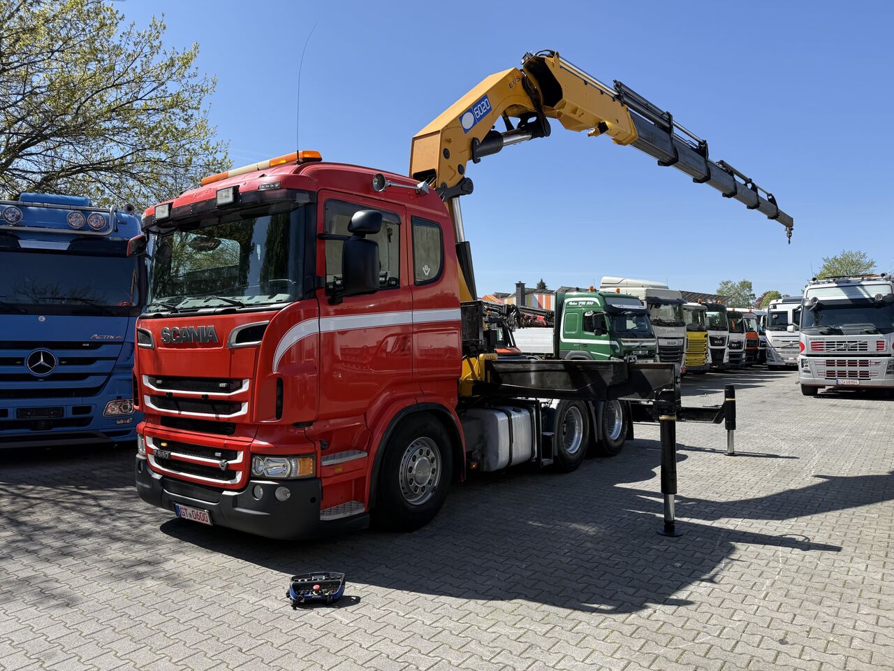 Cabeza tractora Scania R560 V8 6X4 Kran HMF 6020 bis 20.5 Meter: foto 8