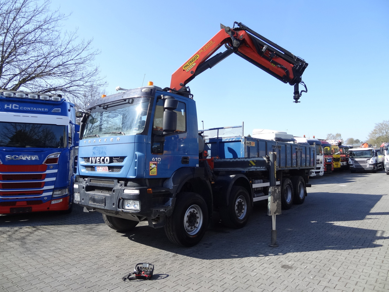 Volquete camión, Camión grúa Iveco Trakker AD340T41 8X4 Kipper Kran Palfinger 23002: foto 7