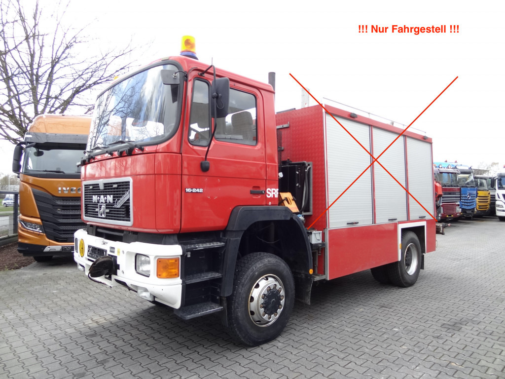 MAN F90 16.242 4X4 / Feuerwehr - Chasis camión: foto 1 MAN F90 16.242 4X4 / Feuerwehr - Chasis camión: foto 1
