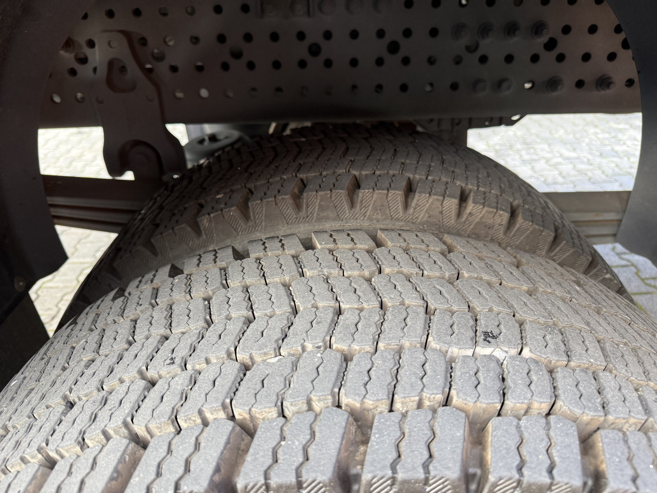 Mercedes-Benz Arocs 1827 AK 4X4 Ex- - Camión lona: foto 5 Mercedes-Benz Arocs 1827 AK 4X4 Ex- - Camión lona: foto 5