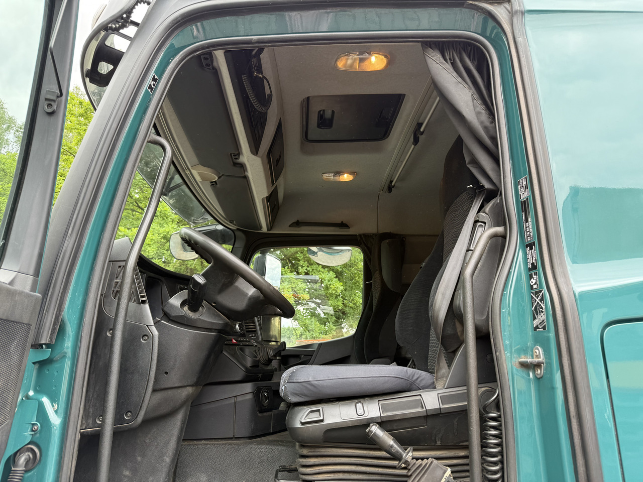 Mercedes-Benz Arocs 3251 8X4 Haken mit Kran HMF 2620 K5 - Multibasculante camión, Camión grúa: foto 3 Mercedes-Benz Arocs 3251 8X4 Haken mit Kran HMF 2620 K5 - Multibasculante camión, Camión grúa: foto 3