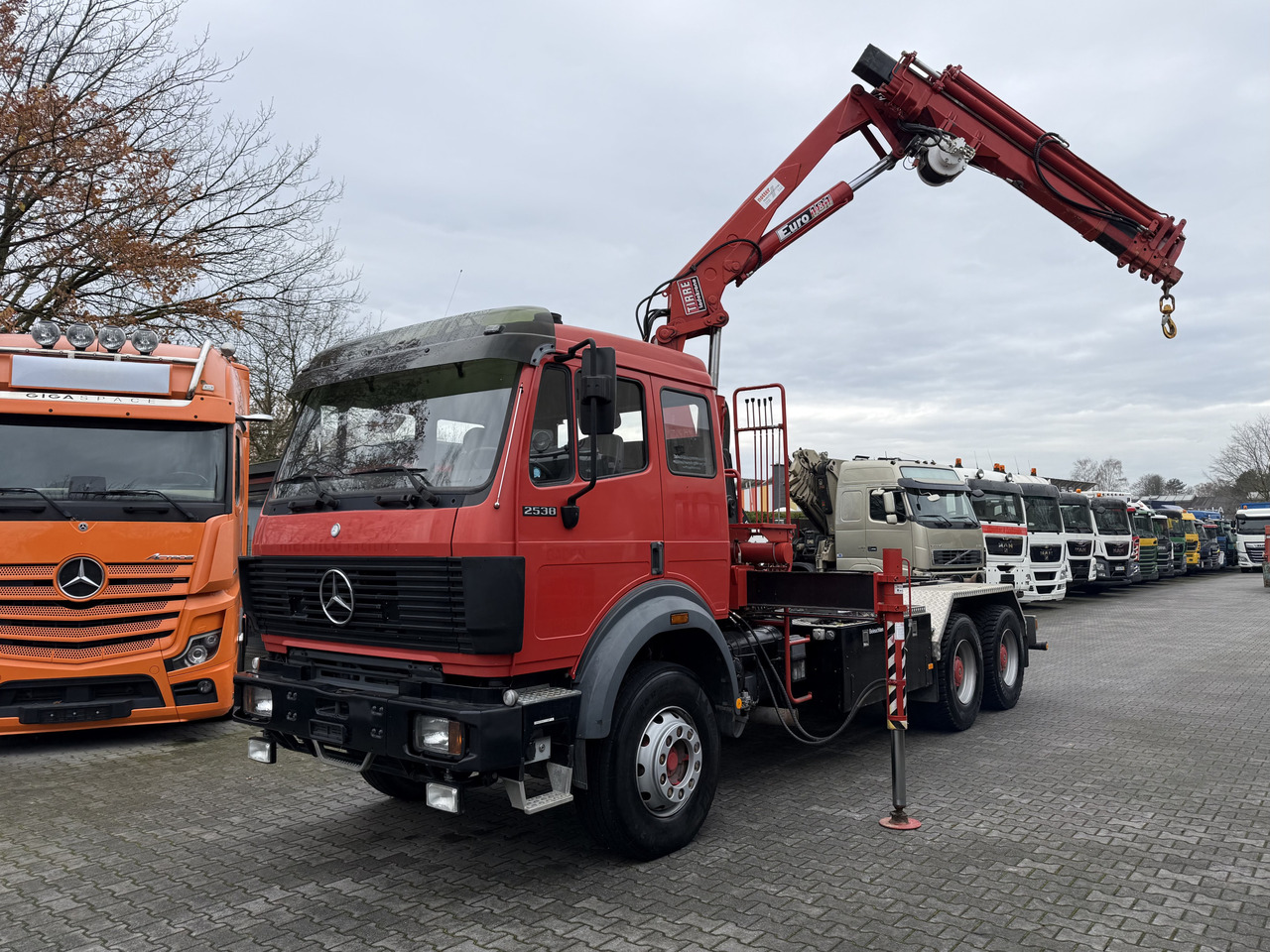 Mercedes-Benz SK 2538 6X4 Haken Kran/ Oldtimer/ Feuerwehr - Camión grúa, Multibasculante camión: foto 1 Mercedes-Benz SK 2538 6X4 Haken Kran/ Oldtimer/ Feuerwehr - Camión grúa, Multibasculante camión: foto 1