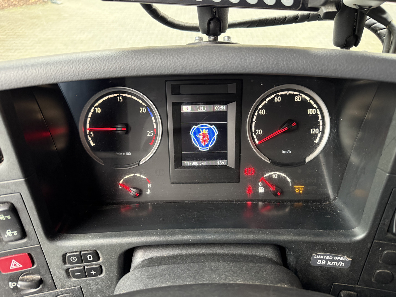 Scania P280 6X2*4 - Chasis camión: foto 4 Scania P280 6X2*4 - Chasis camión: foto 4