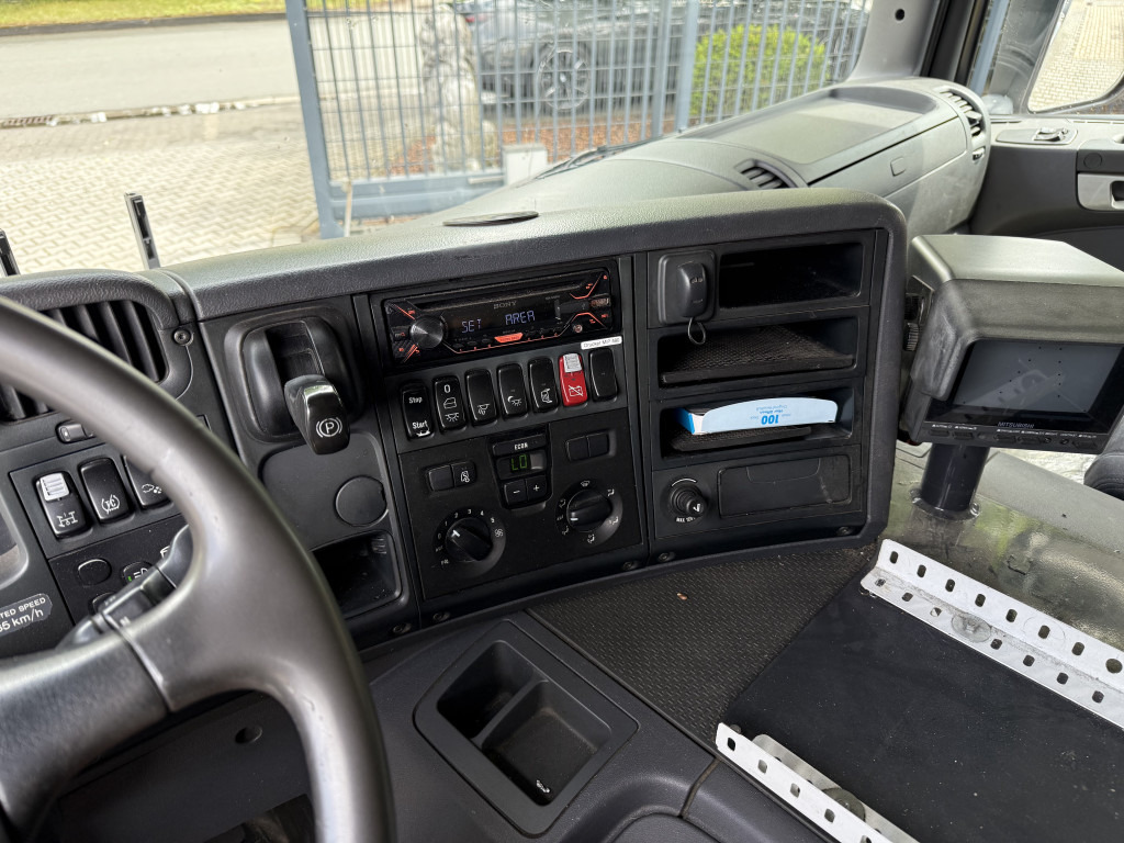 Scania P420 8X2*6 - Chasis camión: foto 2 Scania P420 8X2*6 - Chasis camión: foto 2