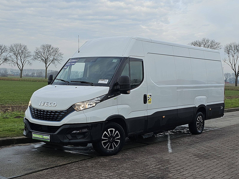 Iveco Daily 35 S 14 NV 3.0 AUT. L3H2 - Furgón: foto 2 Iveco Daily 35 S 14 NV 3.0 AUT. L3H2 - Furgón: foto 2
