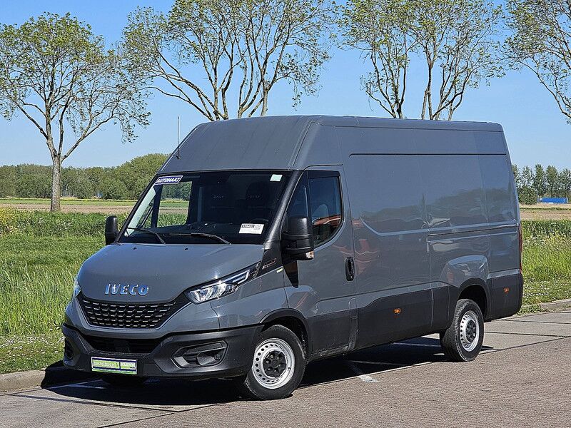 Iveco Daily 35S18 ac automaat EURO6 - Furgón: foto 2 Iveco Daily 35S18 ac automaat EURO6 - Furgón: foto 2