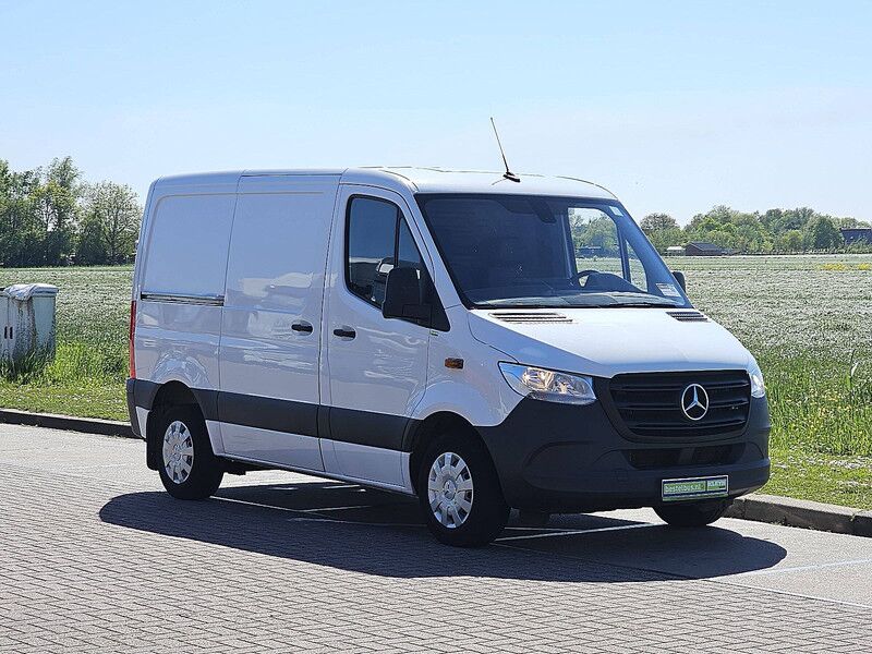 Mercedes-Benz Sprinter 314 L1H1 Mbux Euro6 AC! - Furgón: foto 5 Mercedes-Benz Sprinter 314 L1H1 Mbux Euro6 AC! - Furgón: foto 5