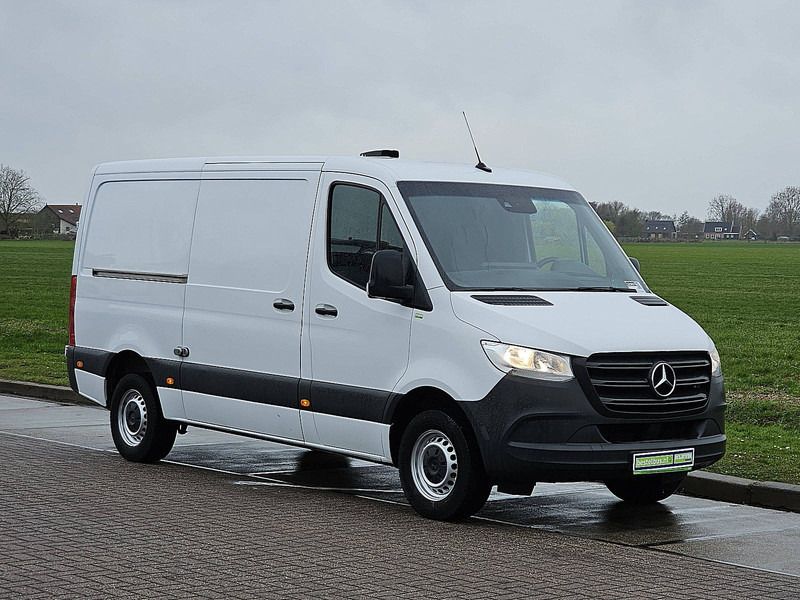 Mercedes-Benz Sprinter 315 L2H1 2.8T-Trekhaak ! - Furgón: foto 5 Mercedes-Benz Sprinter 315 L2H1 2.8T-Trekhaak ! - Furgón: foto 5