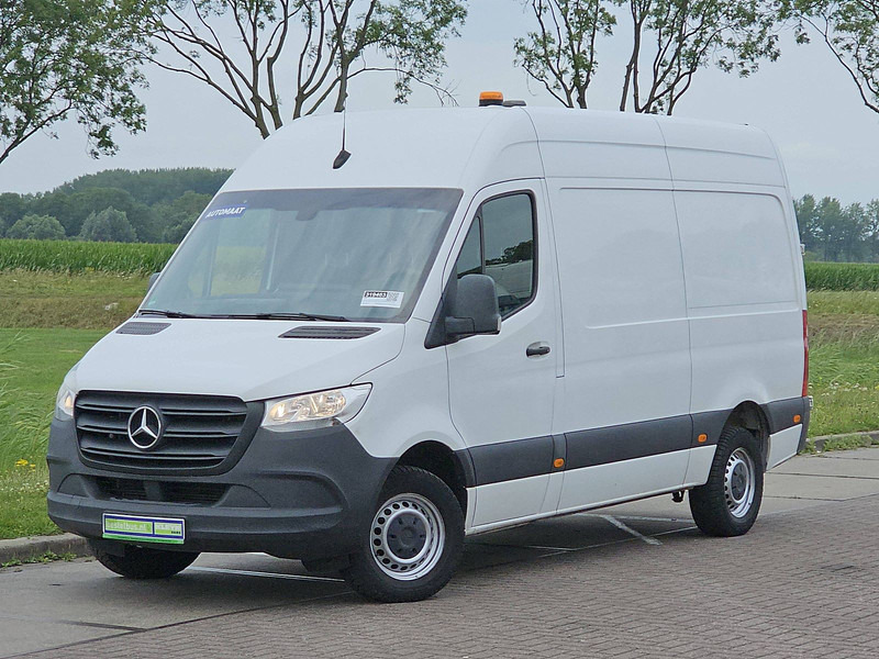 Mercedes-Benz Sprinter 319 L2H2 V6 3.5t-Trekh. - Furgón: foto 2 Mercedes-Benz Sprinter 319 L2H2 V6 3.5t-Trekh. - Furgón: foto 2