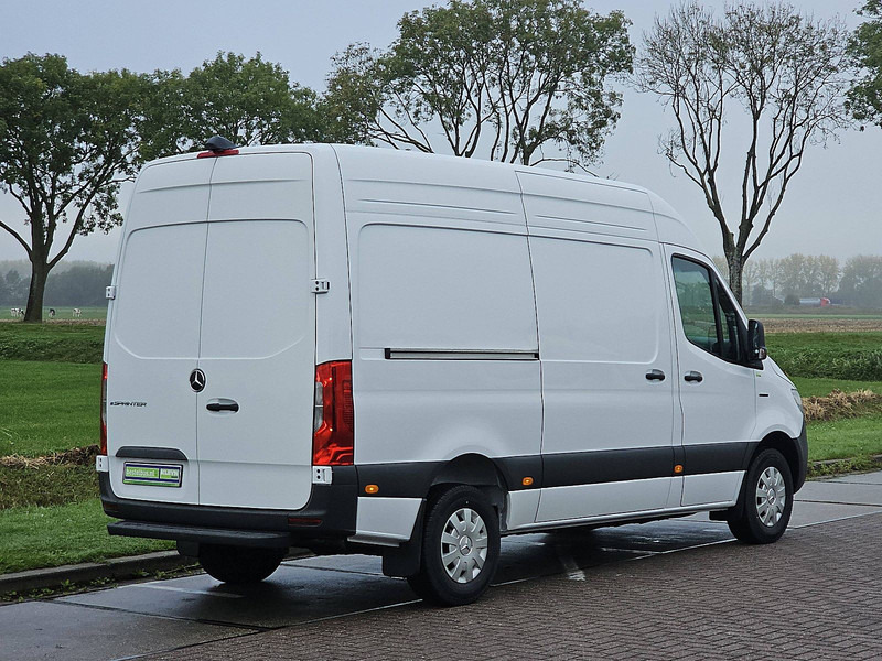 Mercedes-Benz eSprinter 320 L2H2 81kWh Nieuw - Furgón, Furgoneta eléctrica: foto 3 Mercedes-Benz eSprinter 320 L2H2 81kWh Nieuw - Furgón, Furgoneta eléctrica: foto 3