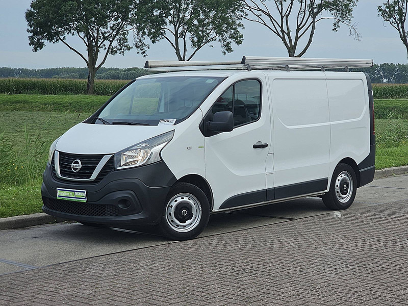 Nissan nv 300 1.6 DCI L1H1 - Furgoneta pequeña: foto 2 Nissan nv 300 1.6 DCI L1H1 - Furgoneta pequeña: foto 2