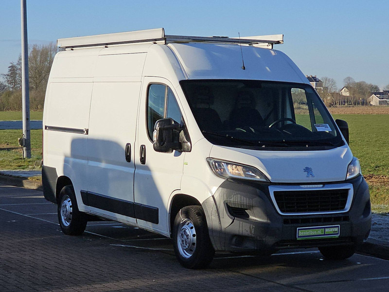Peugeot Boxer 2.2 L2H2 Airco Imperiaal - Furgoneta pequeña: foto 5 Peugeot Boxer 2.2 L2H2 Airco Imperiaal - Furgoneta pequeña: foto 5