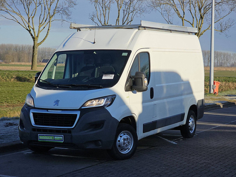 Peugeot Boxer 2.2 L2H2 Airco Imperiaal - Furgoneta pequeña: foto 2 Peugeot Boxer 2.2 L2H2 Airco Imperiaal - Furgoneta pequeña: foto 2