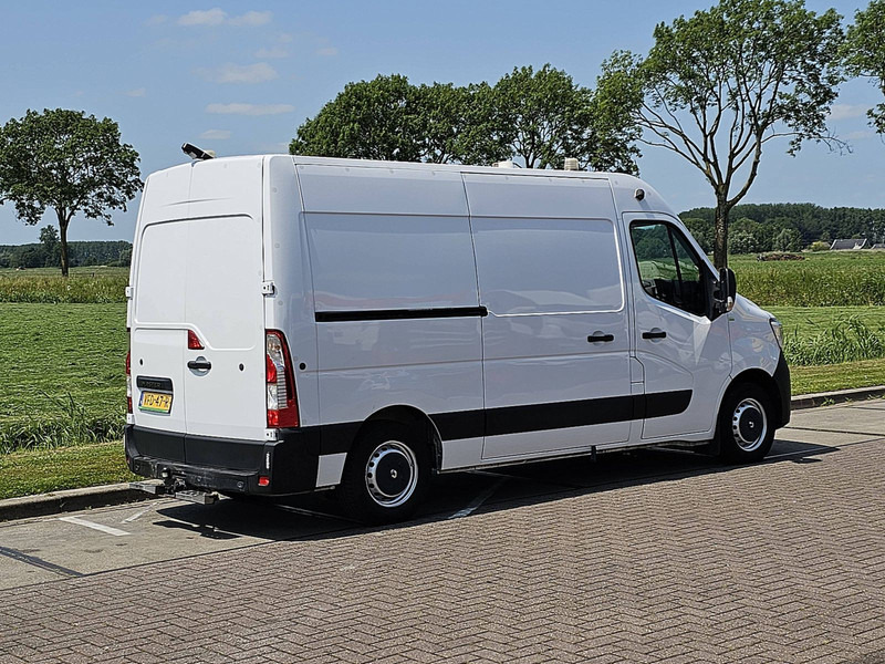 Renault Master 2.3 DCI 130 L2H2 - Furgón: foto 3 Renault Master 2.3 DCI 130 L2H2 - Furgón: foto 3