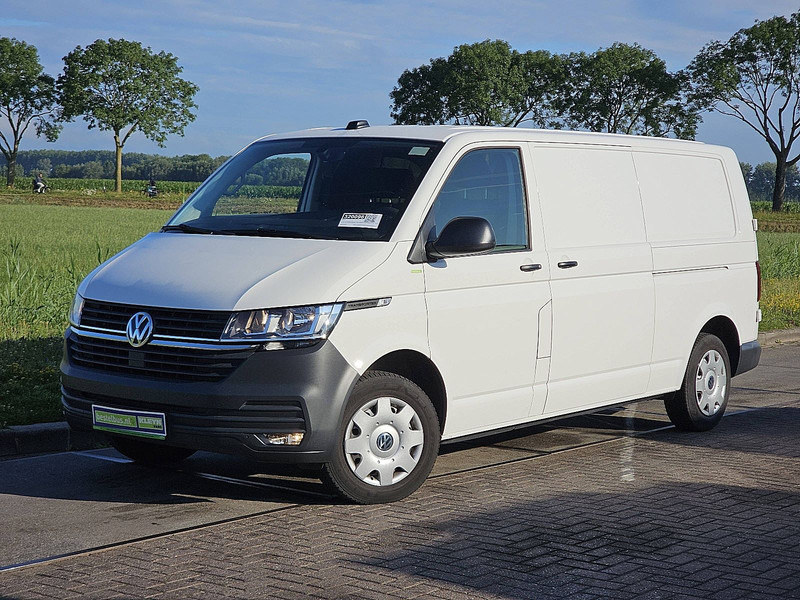 Volkswagen Transporter 2.0 TDI T6.1 L2H1 Deuren AC! - Furgoneta pequeña: foto 2 Volkswagen Transporter 2.0 TDI T6.1 L2H1 Deuren AC! - Furgoneta pequeña: foto 2