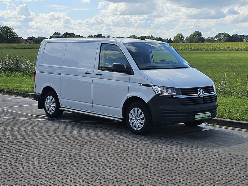Volkswagen Transporter 2.0 TDI ac carplay EURO6 - Furgoneta pequeña: foto 5 Volkswagen Transporter 2.0 TDI ac carplay EURO6 - Furgoneta pequeña: foto 5