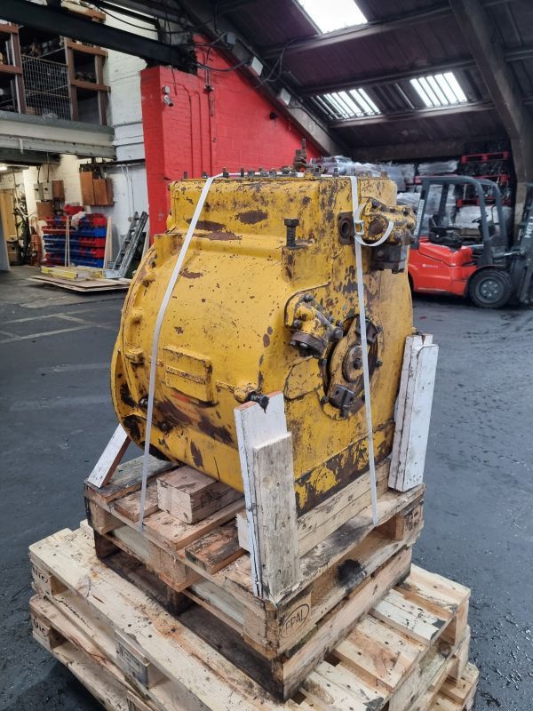 Caterpillar 3P1689 D8K Gearbox Gearbox (Plant) - Caja de cambios para Maquinaria de construcción: foto 2 Caterpillar 3P1689 D8K Gearbox Gearbox (Plant) - Caja de cambios para Maquinaria de construcción: foto 2