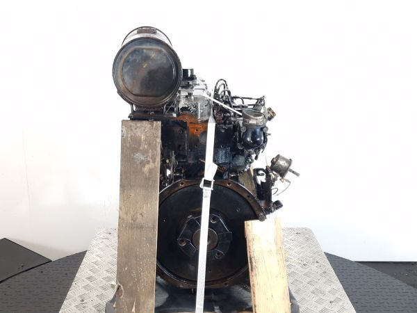 Komatsu 4D84E-3D Engine (Plant) - Motor para Maquinaria de construcción: foto 2 Komatsu 4D84E-3D Engine (Plant) - Motor para Maquinaria de construcción: foto 2