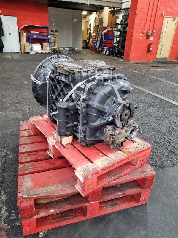 Volvo AT2412C Gearbox - Caja de cambios: foto 4 Volvo AT2412C Gearbox - Caja de cambios: foto 4