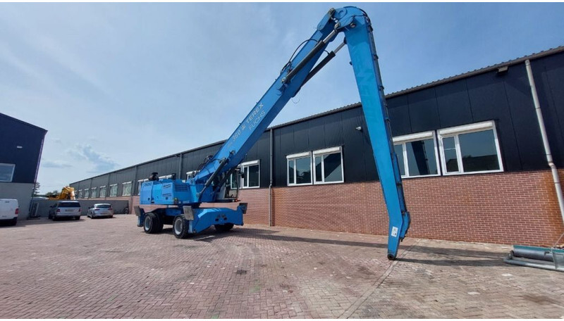Fuchs MHL360 - Manipulador de materiales: foto 3 Fuchs MHL360 - Manipulador de materiales: foto 3