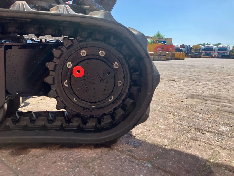 Kubota KX019 4 - Excavadora de cadenas: foto 5 Kubota KX019 4 - Excavadora de cadenas: foto 5