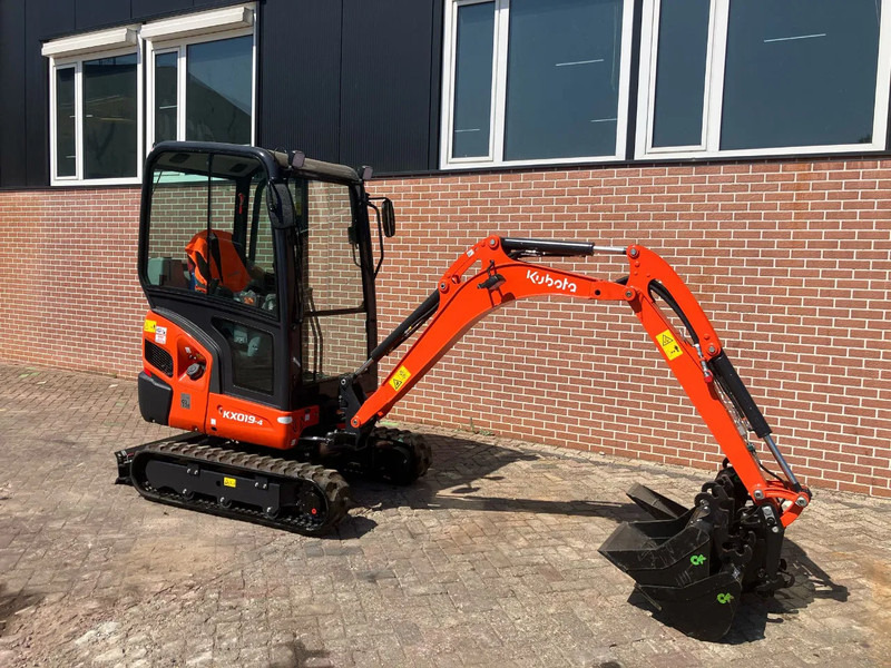 Kubota KX019 4 - Excavadora de cadenas: foto 3 Kubota KX019 4 - Excavadora de cadenas: foto 3