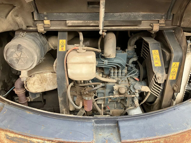 Kubota KX121-3a - Miniexcavadora: foto 5 Kubota KX121-3a - Miniexcavadora: foto 5