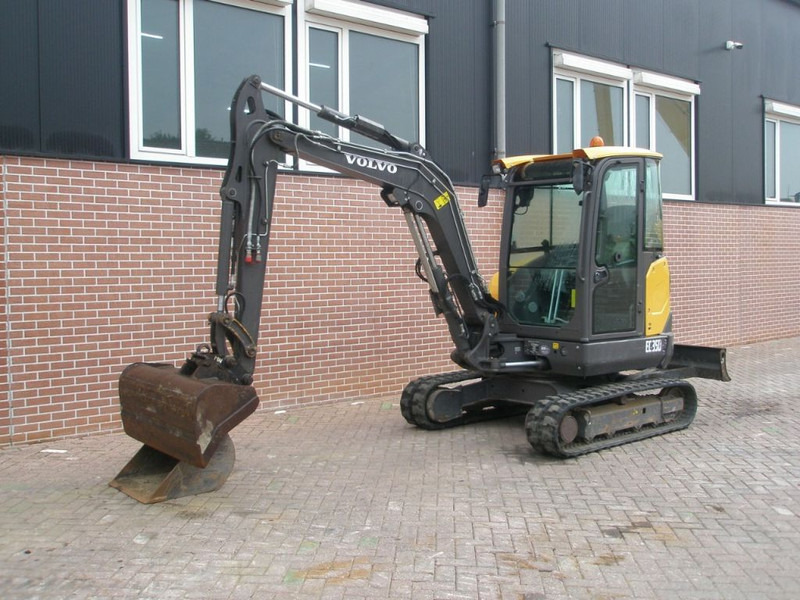 Volvo EC35D - Miniexcavadora: foto 1 Volvo EC35D - Miniexcavadora: foto 1