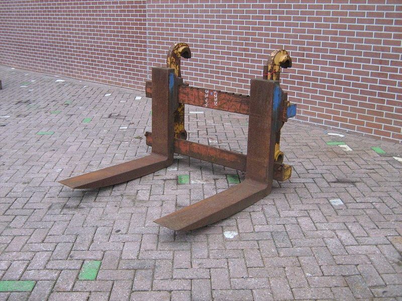 Volvo Forks L150-L180 - Horquillas para Maquinaria de construcción: foto 1 Volvo Forks L150-L180 - Horquillas para Maquinaria de construcción: foto 1