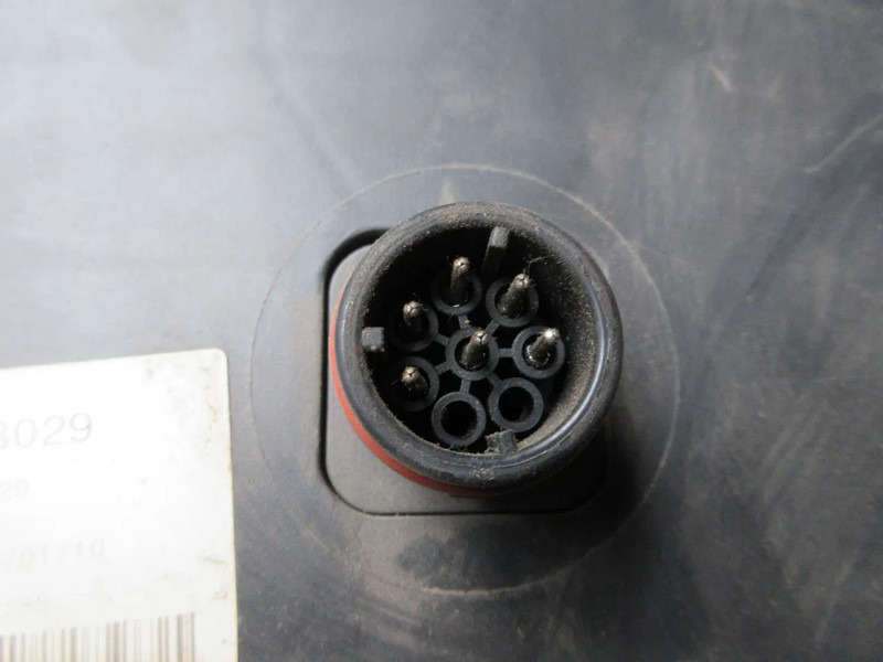 DAF 168029 ACHTERLAMP DAF XF CF EURO 3 // 5 LINKS - Luz trasera para Camión: foto 5 DAF 168029 ACHTERLAMP DAF XF CF EURO 3 // 5 LINKS - Luz trasera para Camión: foto 5
