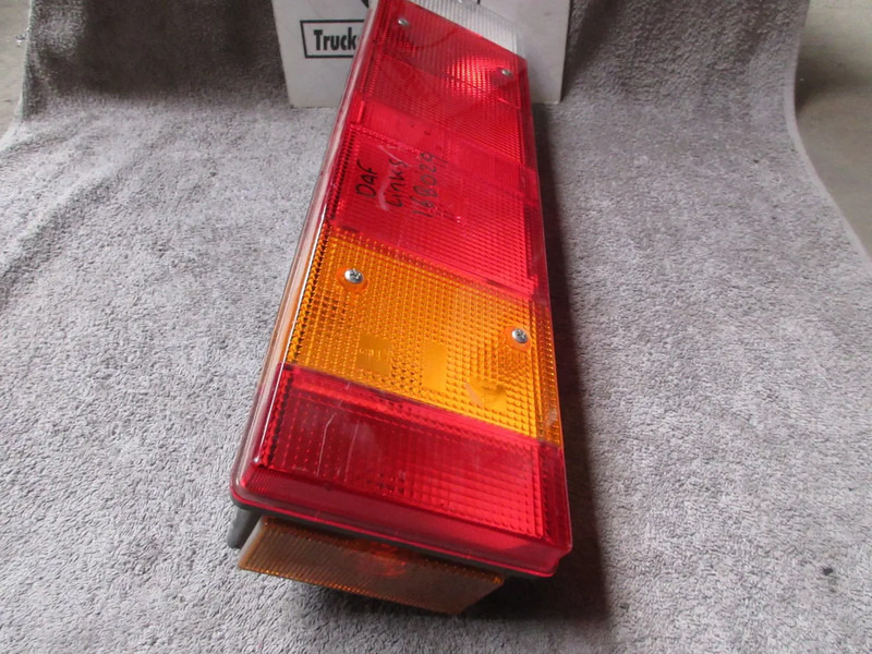 DAF 168029 ACHTERLAMP DAF XF CF EURO 3 // 5 LINKS - Luz trasera para Camión: foto 2 DAF 168029 ACHTERLAMP DAF XF CF EURO 3 // 5 LINKS - Luz trasera para Camión: foto 2
