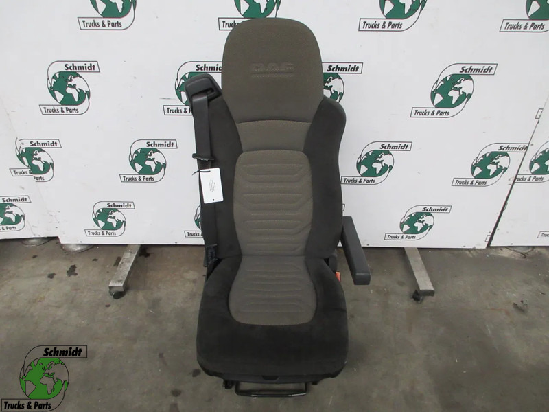 DAF 1815860 // 1796624 STOEL DAF XF CF EURO 5 MODEL 2012 - Asiento para Camión: foto 1 DAF 1815860 // 1796624 STOEL DAF XF CF EURO 5 MODEL 2012 - Asiento para Camión: foto 1