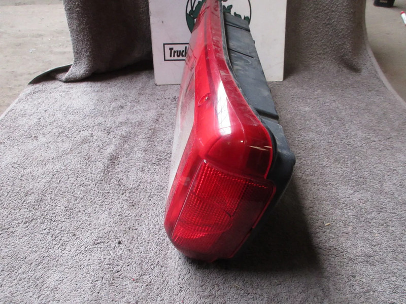 DAF 1875576 ACHTERLAMP DAF XF CF LF EURO 6 RECHTS - Luz trasera para Camión: foto 4 DAF 1875576 ACHTERLAMP DAF XF CF LF EURO 6 RECHTS - Luz trasera para Camión: foto 4