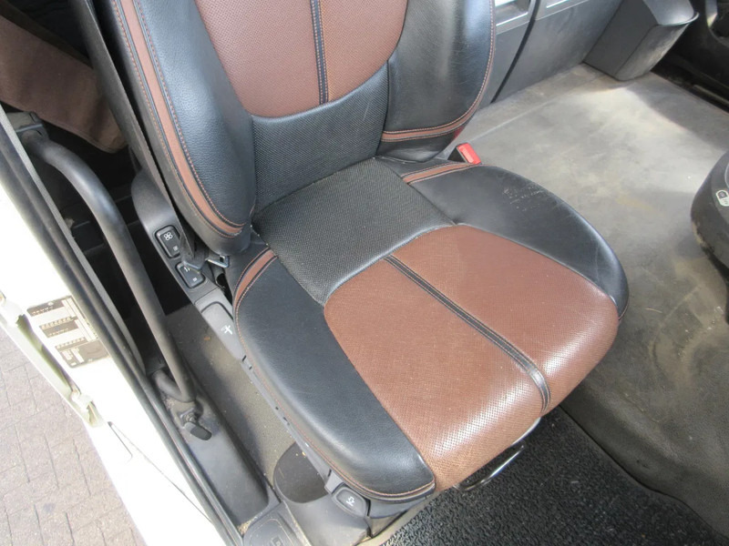 Asiento para Camión DAF 2109118 // 2109134 LEER LUX STOEL LUCHTGEVEEER RECHTS EN LINKS EURO 6: foto 6