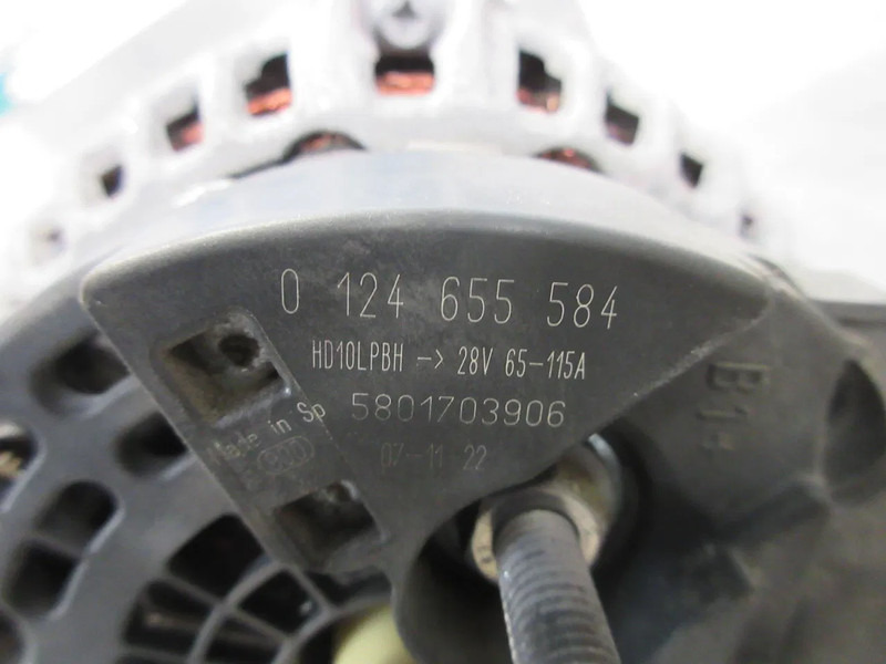 Iveco 5801703906 DYNAMO IVECO S WAY 440S42 MODEL 2023 - Alternador para Camión: foto 5 Iveco 5801703906 DYNAMO IVECO S WAY 440S42 MODEL 2023 - Alternador para Camión: foto 5