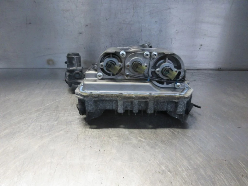 MAN 81.25839-7027-81.25839-6064//6073 SCHAKELMODULEN MAN TGX TGS EURO 6 - Embrague y piezas para Camión: foto 4 MAN 81.25839-7027-81.25839-6064//6073 SCHAKELMODULEN MAN TGX TGS EURO 6 - Embrague y piezas para Camión: foto 4