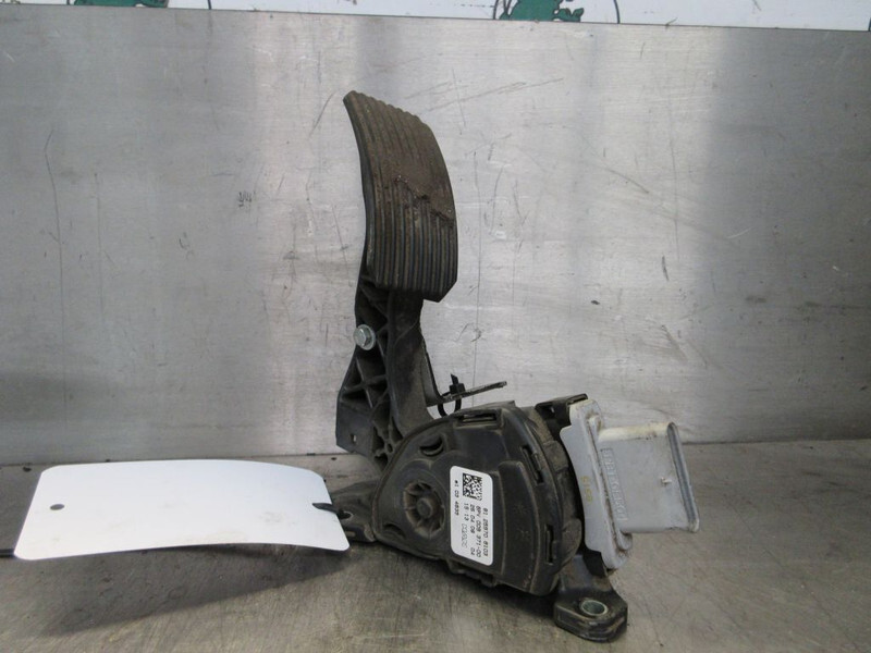 MAN 81.25970-6103 Gaspedaal - Pedal para Camión: foto 2 MAN 81.25970-6103 Gaspedaal - Pedal para Camión: foto 2